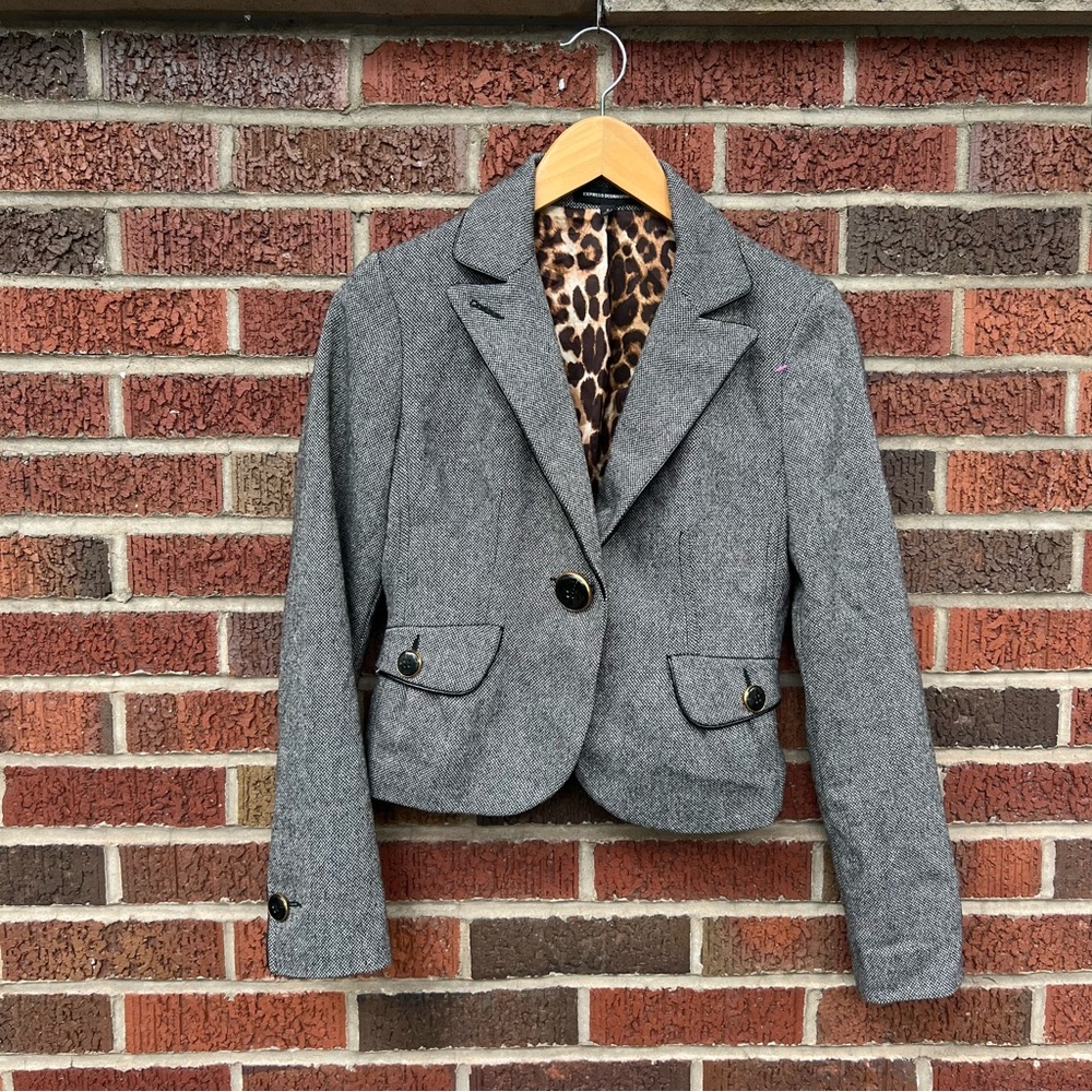 Express Gray Large Black Button Cropped Blazer Su… - image 1